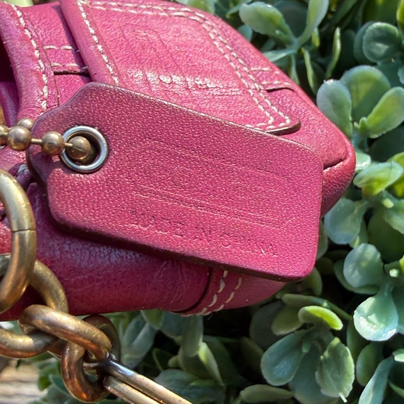 Coach Ergo bag charm keychain Pink - Picture 5 of 5